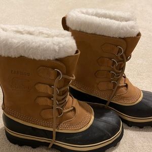 Sorel winter boots with fur liners
